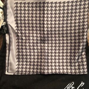 Tom Ford Houndstooth Silk Pocket square